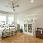A Charming 4 Bd Garden Oasis Brick Townhouse